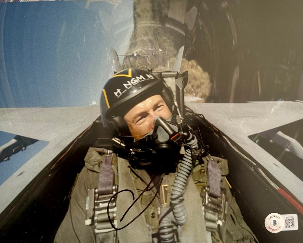 Glen Powell Signed 8x10 Photo (Top Gun) - Beckett COA #02